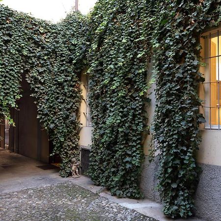 Palazzo Liberati Apartments Parma Exteriör bild
